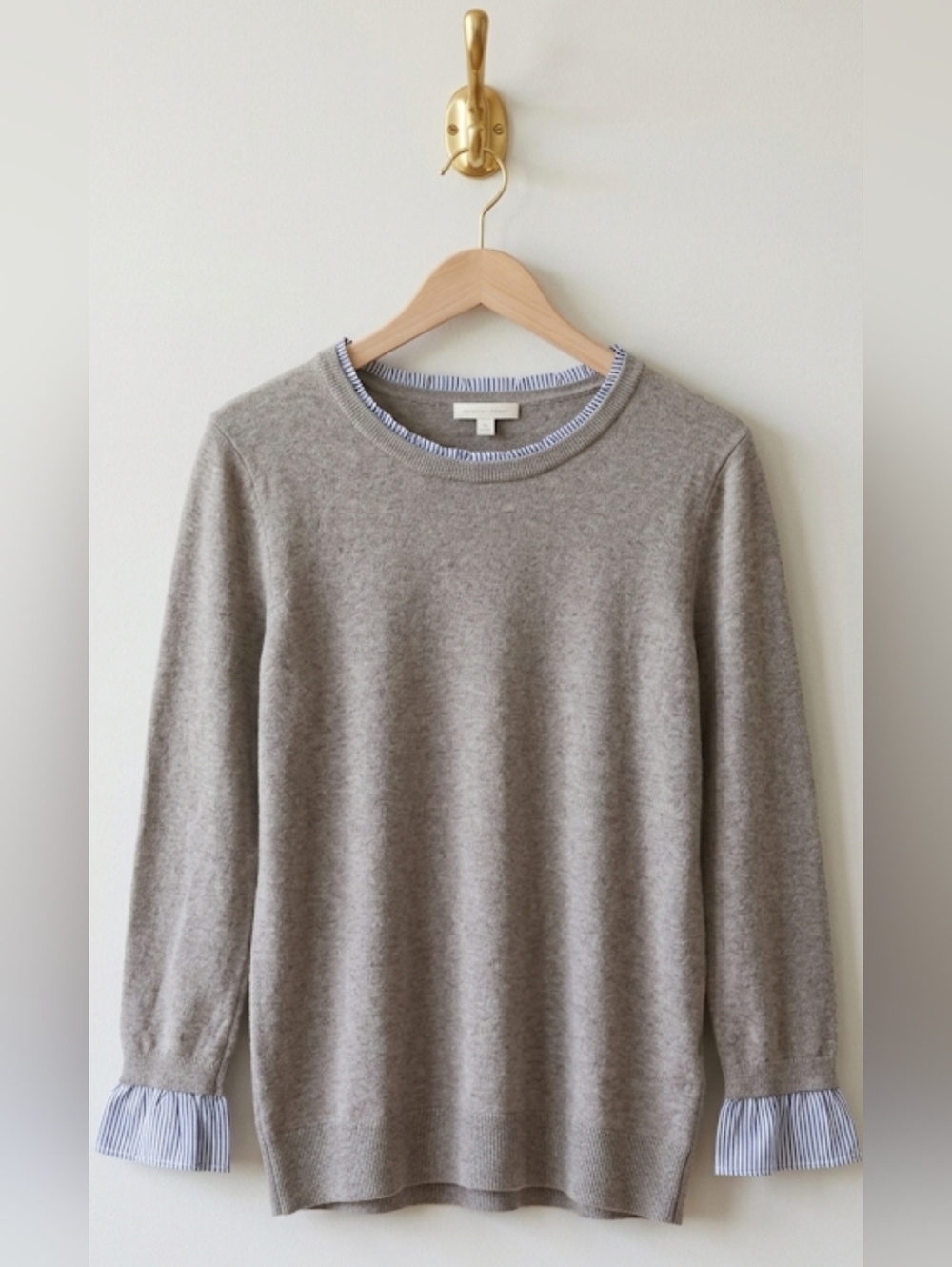 Ann Taylor Loft Grey Sweater Large
